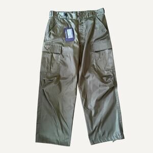 Size 34 - Prada Men's Logo Re-Nylon Straight-Leg Cargo Pants